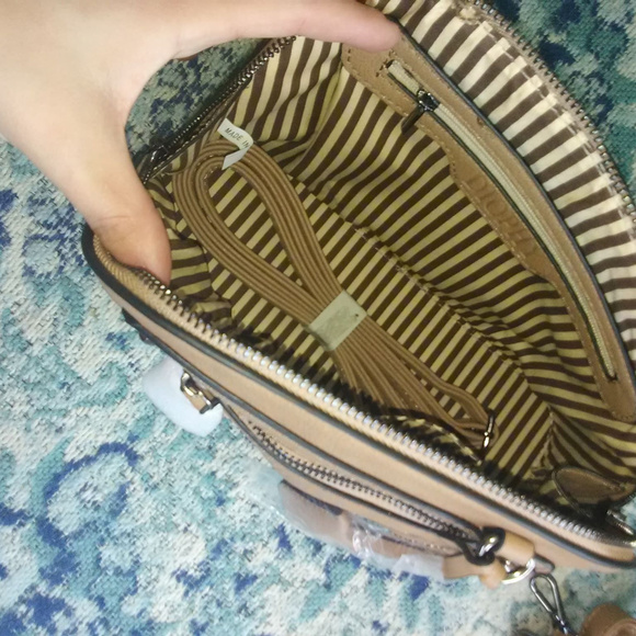 NWT Diophy tan leather (pu) 3 bags for 1 - Picture 4 of 6